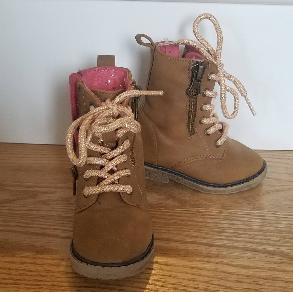 Cat & Jack size 5 girls boots